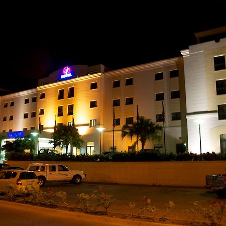 Hotel Vip Grand Maputo Buitenkant foto