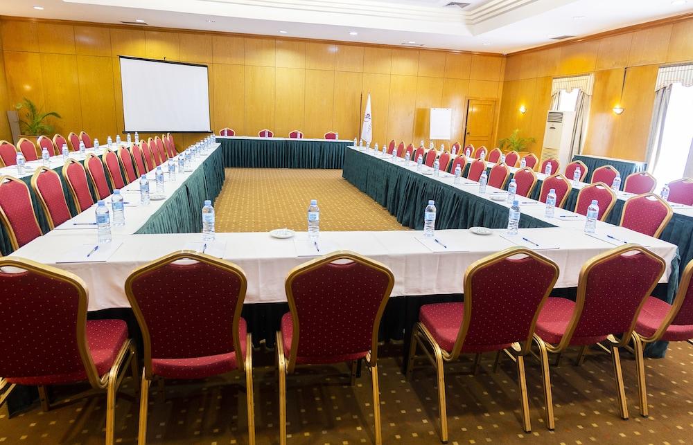 Hotel Vip Grand Maputo Buitenkant foto