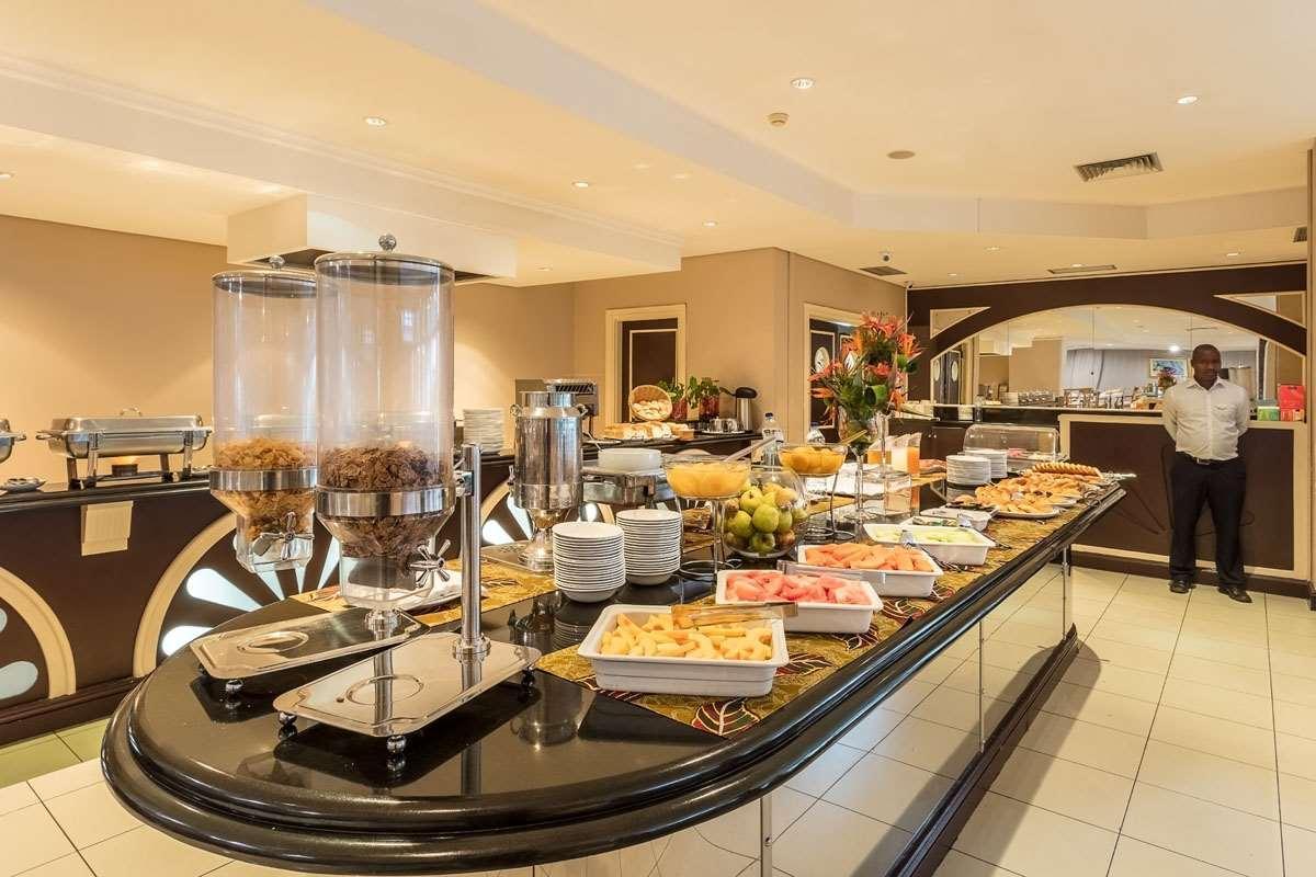 Hotel Vip Grand Maputo Buitenkant foto