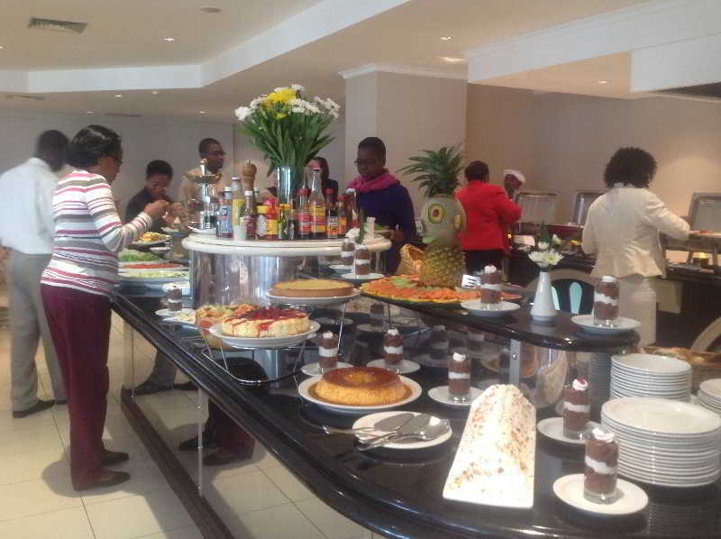 Hotel Vip Grand Maputo Buitenkant foto